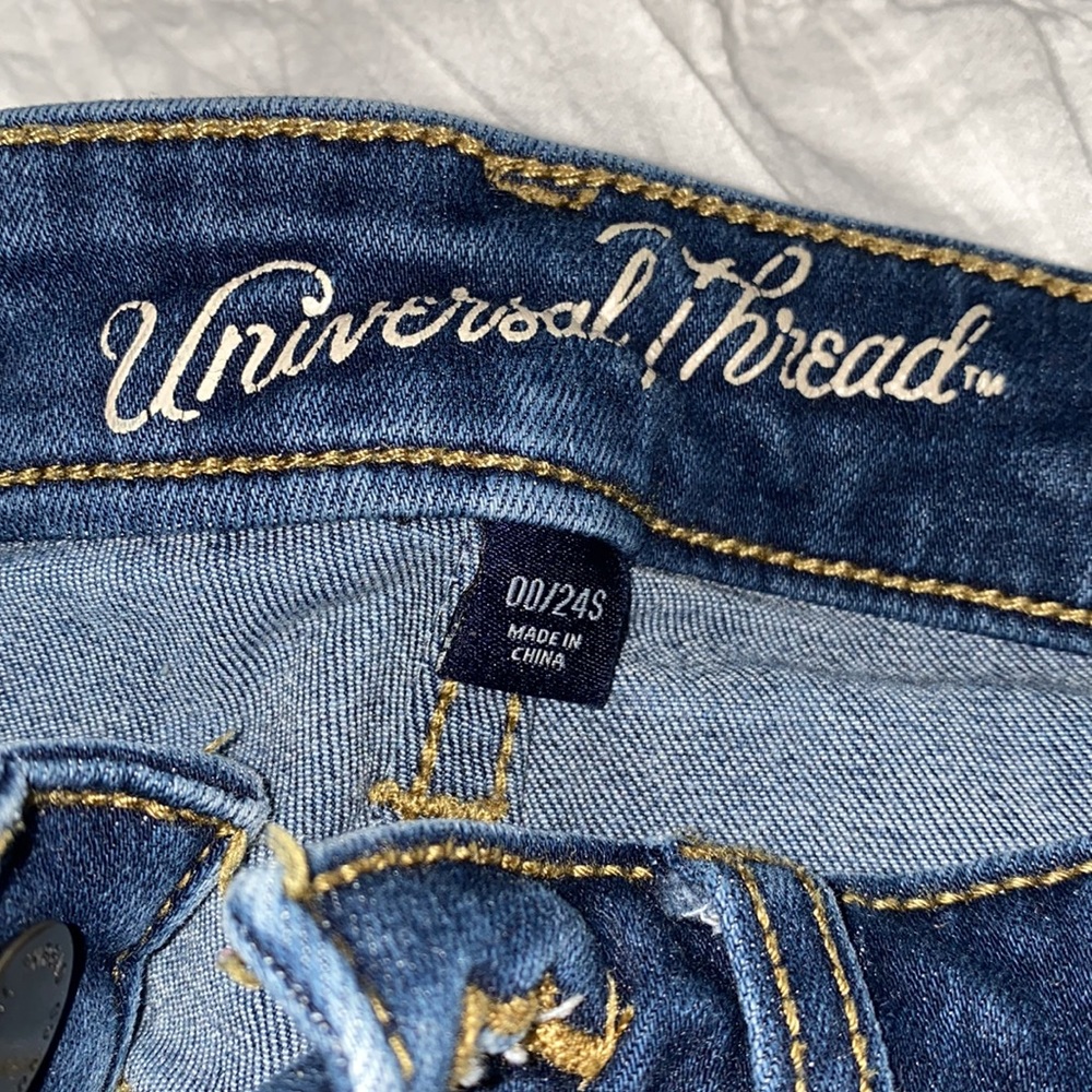 Universal Thread Jeans - Picture 3 of 4